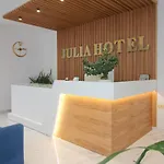 Julia 3*