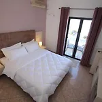 Julia Hotel 3*