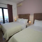 Julia Hotel 3*
