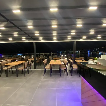 酒店 Julia Sarandë