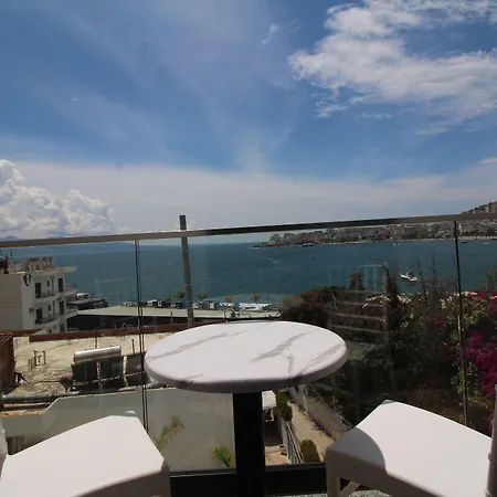 Julia Hotel 3*