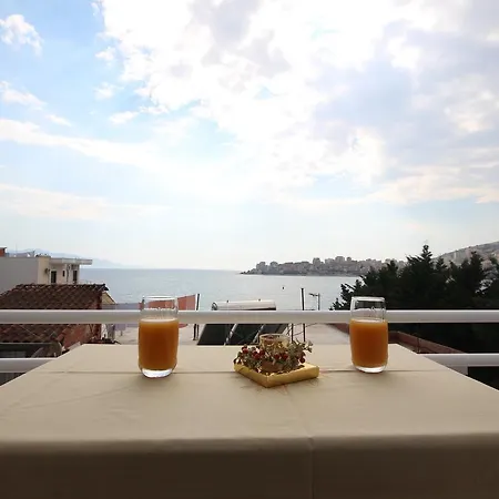 Julia 3* Sarandë
