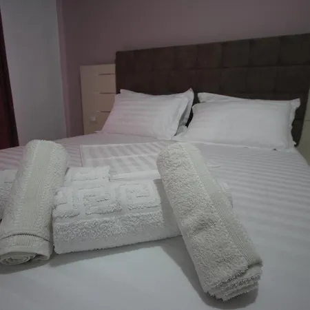 Julia 3* Sarandë