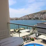 Julia 3*