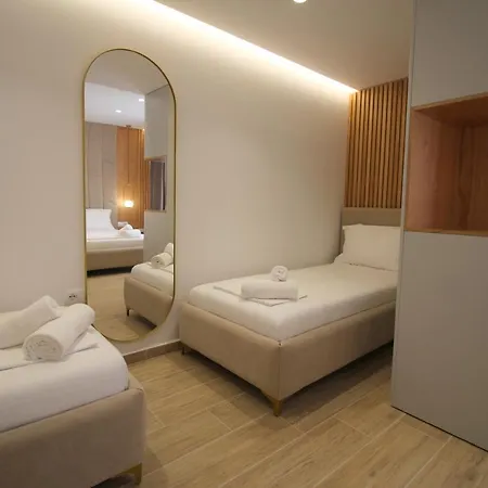 فندق Julia ساراندا