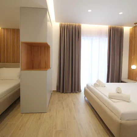 Julia 3* Sarandë
