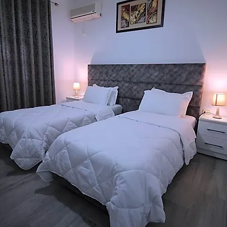 Julia Hotel 3*