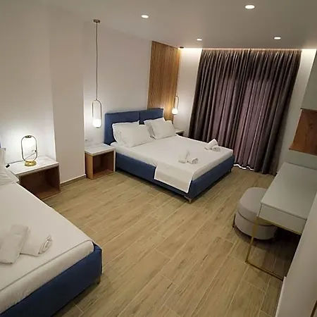 Julia 3* Sarandë