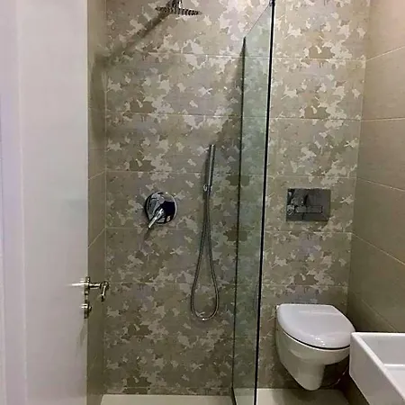 Julia Hotel 3*