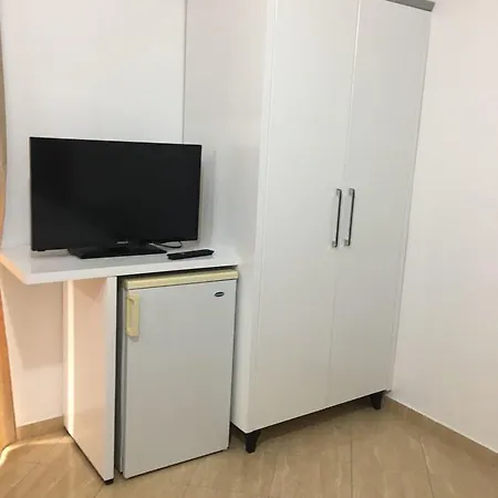 Julia 3* Sarandë