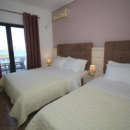 Julia Hotel 3*